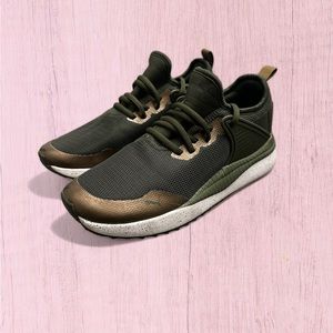Women’s Puma Sneakers